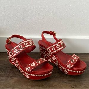 Tory Burch Platform Sandals, size 38/8, well loved but in great condition.